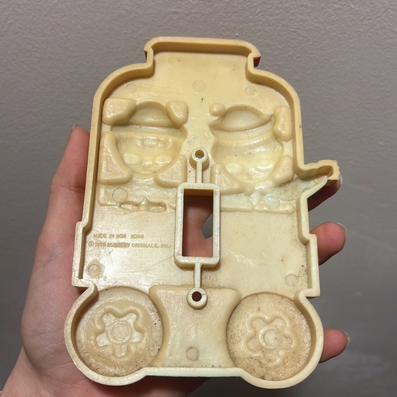 1975 Nursery Originals Jolly and Rolly on a Trolley Light Switch Cover - Picture 3 of 4
